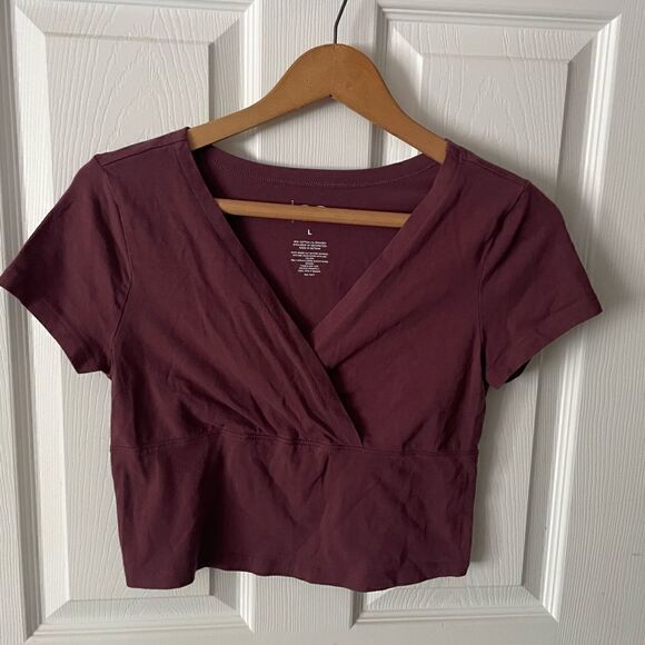 SO Women’s Cropped Wrap Tee Shirt In Plum Prune Size Large - Picture 3 of 6